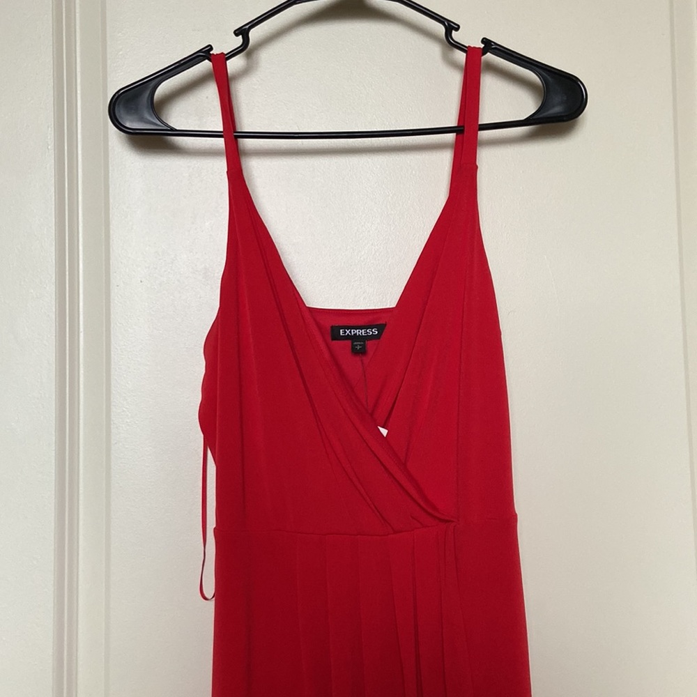 Red dress from Express- NWT! - Picture 2 of 5